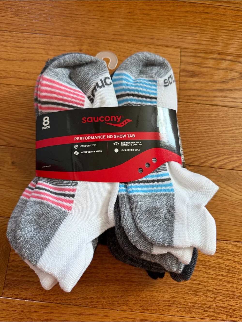 Saucony Performance no-show tab socks in an 8-pack